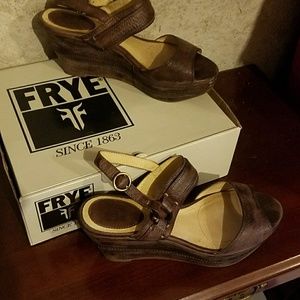 Frye distress brown sandals